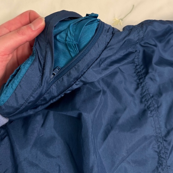 VINTAGE Asics multi-colour zip-up swishy windbreaker - Picture 13 of 16